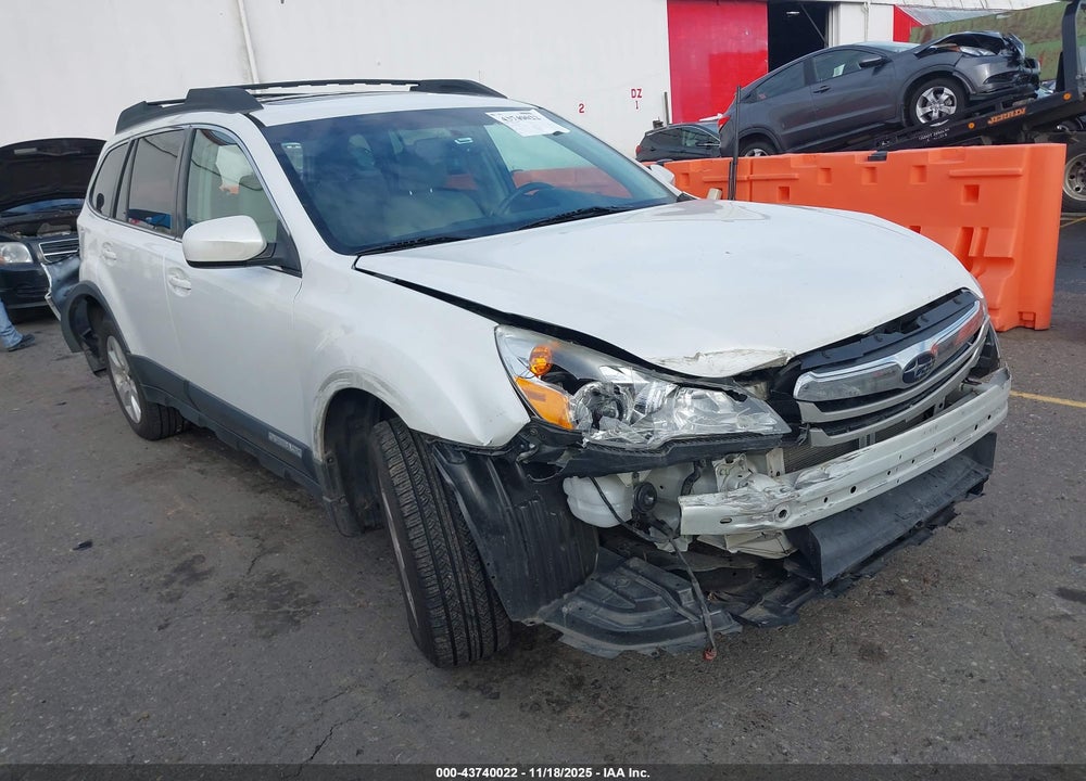 2011 SUBARU OUTBACK 3.6R LIMITED VIN: 4S4BRDLC6B2439654