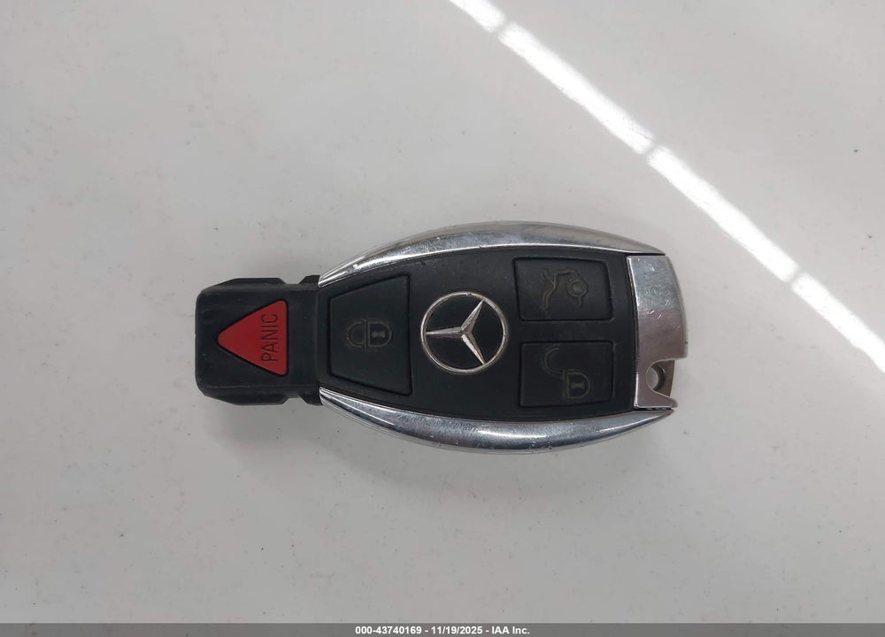 2013 MERCEDES-BENZ C 300 SPORT 4MATIC VIN: WDDGF8AB9DR279354