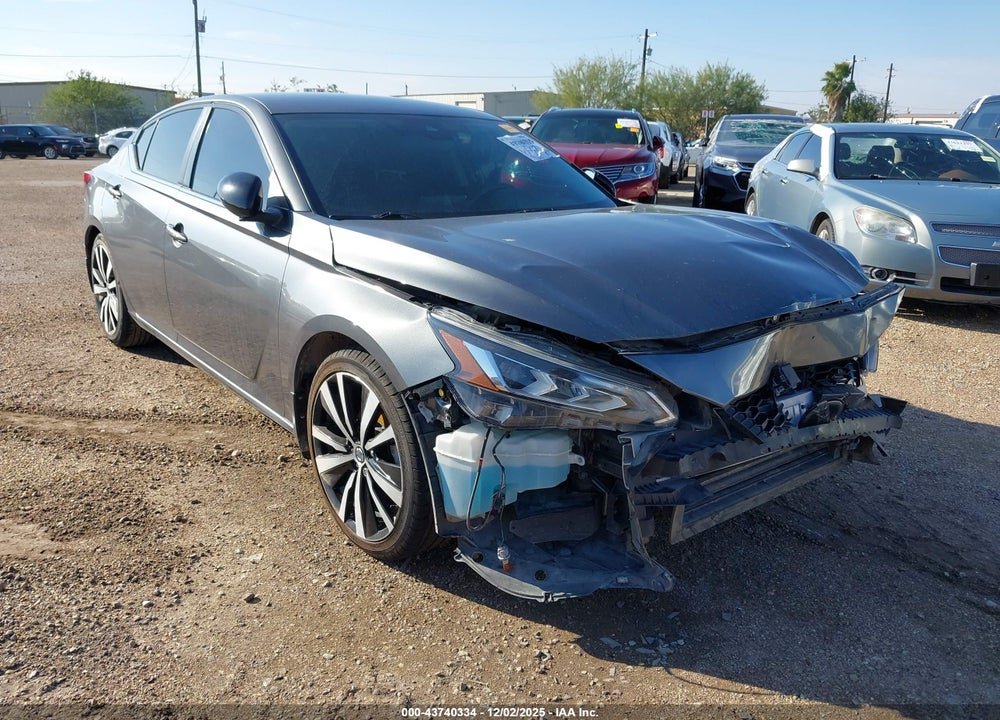 2022 NISSAN ALTIMA SR FWD VIN: 1N4BL4CV1NN327683