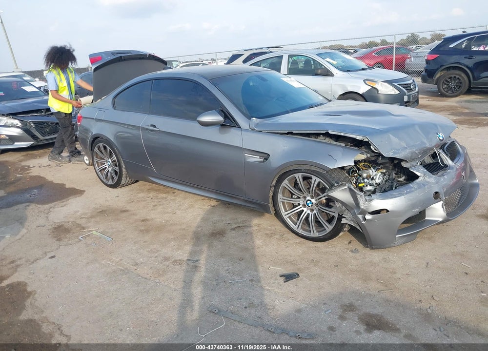 2009 BMW M3 VIN: WBSWD93529P361429