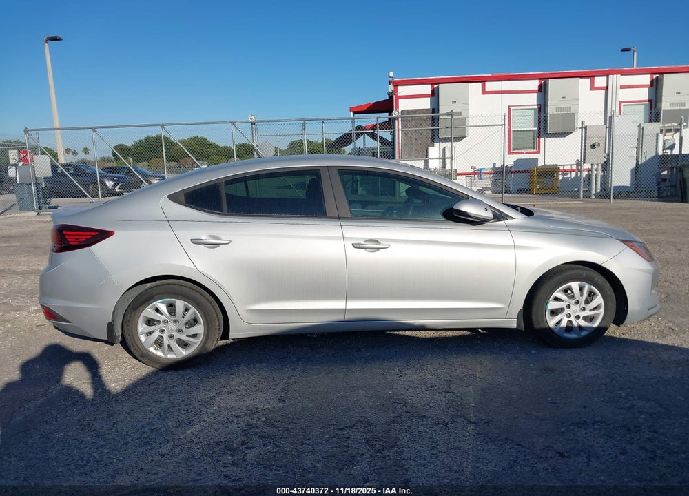 2020 HYUNDAI ELANTRA SE VIN: 5NPD74LF7LH513323