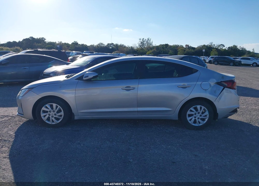 2020 HYUNDAI ELANTRA SE VIN: 5NPD74LF7LH513323