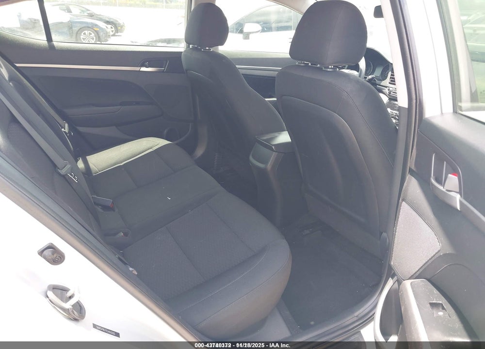 2020 HYUNDAI ELANTRA SE VIN: 5NPD74LF7LH513323