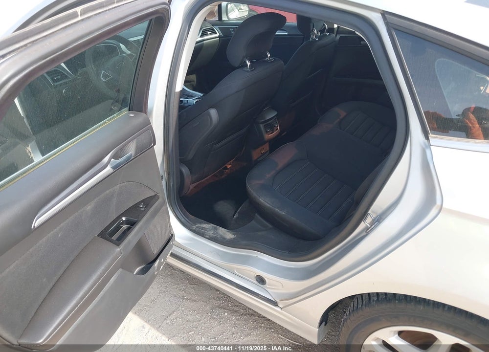 2014 FORD FUSION SE VIN: 3FA6P0HD6ER367964