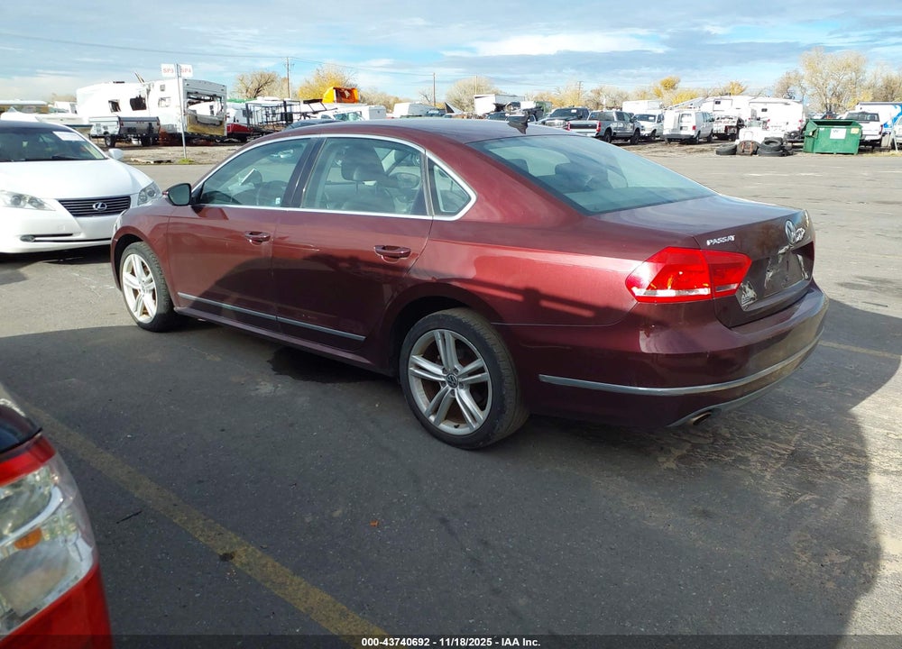 2012 VOLKSWAGEN PASSAT 2.0L TDI SE VIN: 1VWBN7A39CC051623