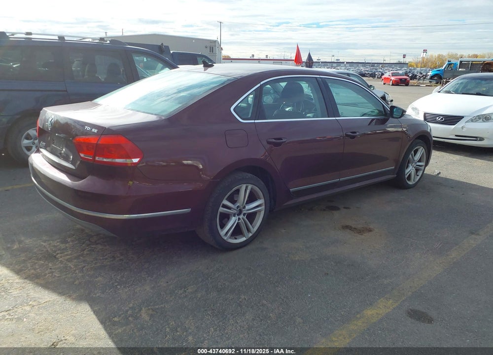 2012 VOLKSWAGEN PASSAT 2.0L TDI SE VIN: 1VWBN7A39CC051623