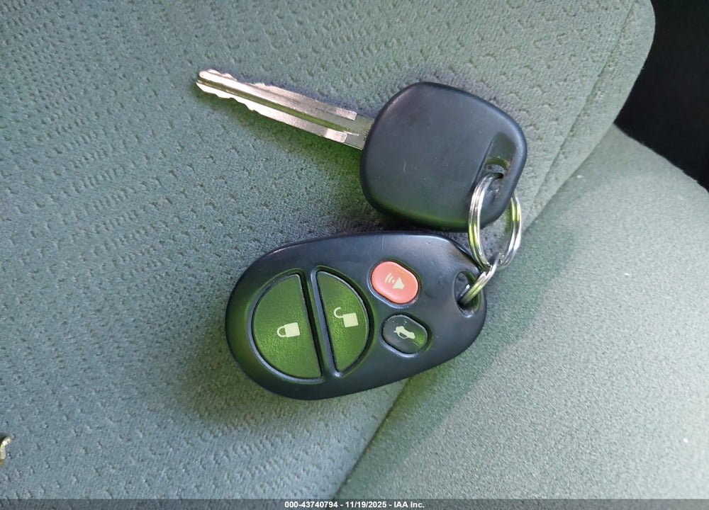 2004 TOYOTA CAMRY SOLARA SE VIN: 4T1FA38P64U026803