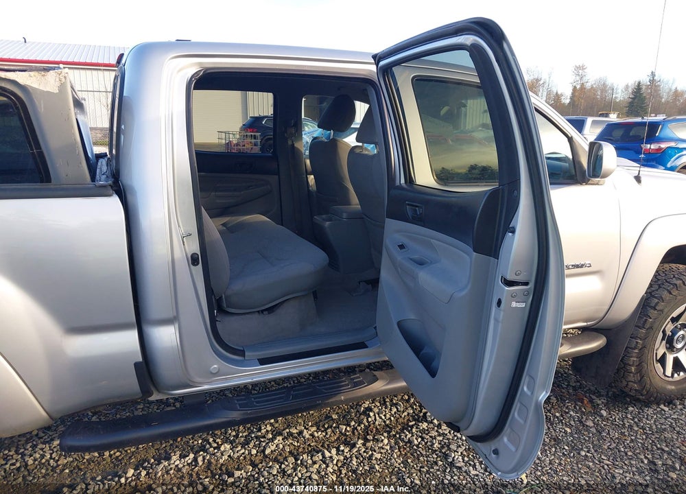 2011 TOYOTA TACOMA BASE V6 VIN: 3TMMU4FN6BM029535