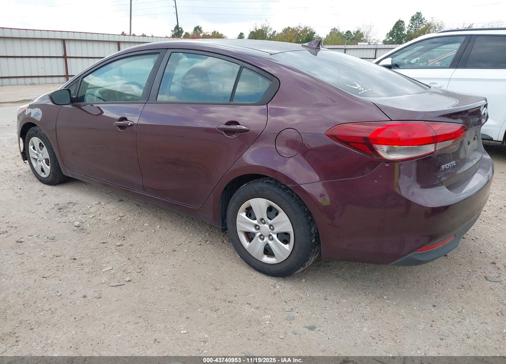 2017 KIA FORTE LX VIN: 3KPFL4A73HE039818