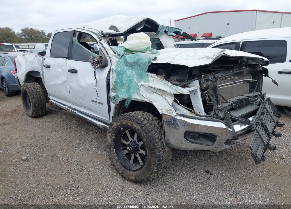2024 RAM 2500 BIG HORN 4X4 6'4 BOX VIN: 3C6UR5DL0RG154118