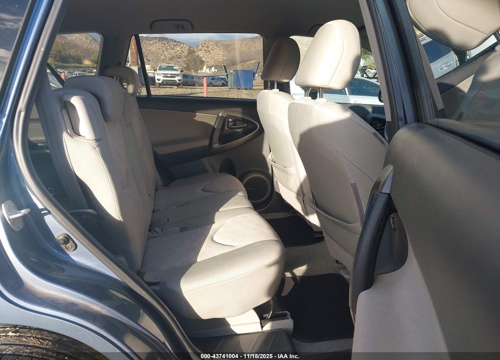 2011 TOYOTA RAV4 VIN: 2T3ZF4DV0BW063603