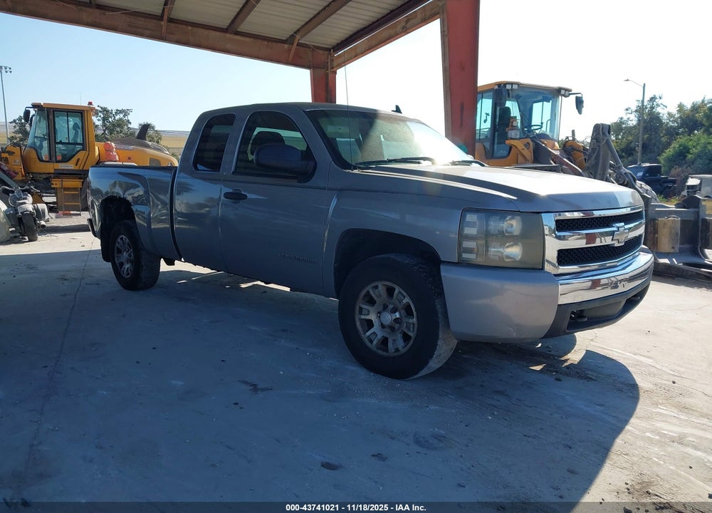 2007 CHEVROLET SILVERADO 1500 LT1 VIN: 2GCEK19J571724783