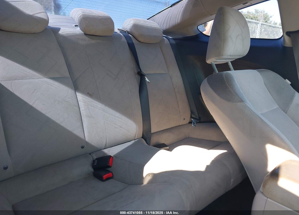 2013 HONDA CIVIC LX VIN: 2HGFG3B58DH523124