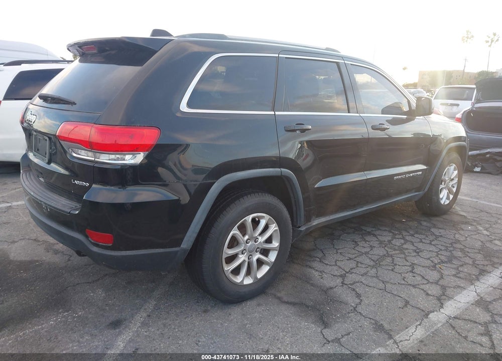 2015 JEEP GRAND CHEROKEE LAREDO VIN: 1C4RJEAG8FC829063