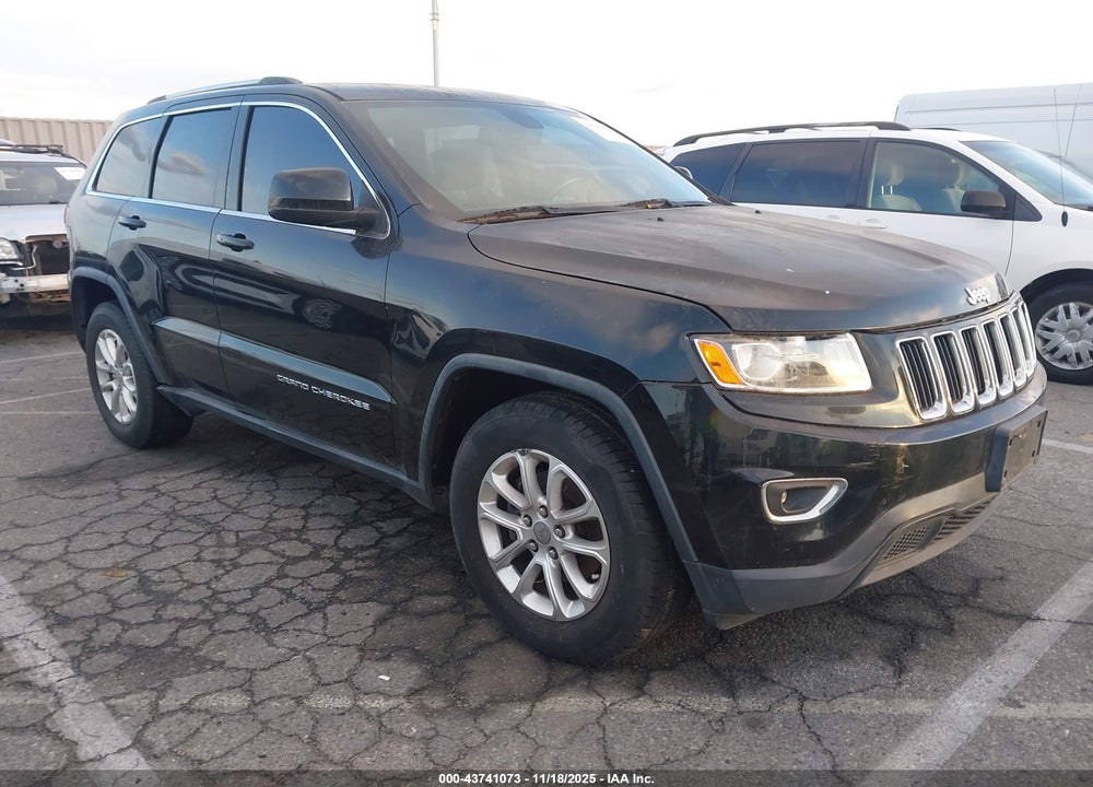 2015 JEEP GRAND CHEROKEE LAREDO VIN: 1C4RJEAG8FC829063