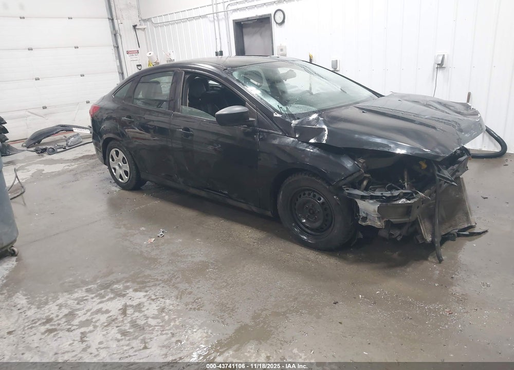 2015 FORD FOCUS S VIN: 1FADP3E22FL380710