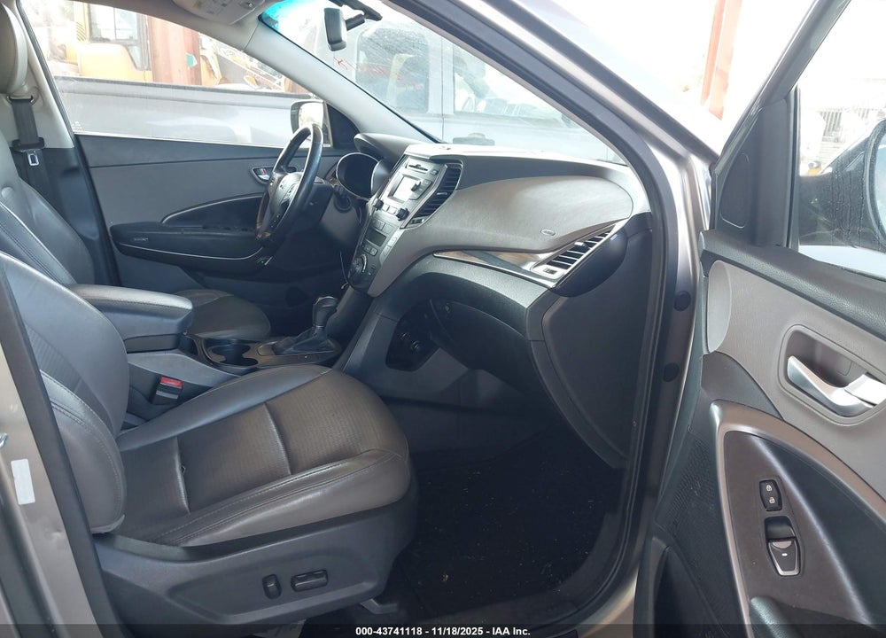 2013 HYUNDAI SANTA FE VIN: 5XYZU3LB6DG102056