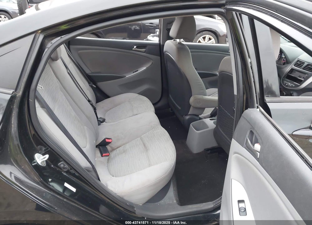 2016 HYUNDAI ACCENT SE VIN: KMHCT4AE4GU136507