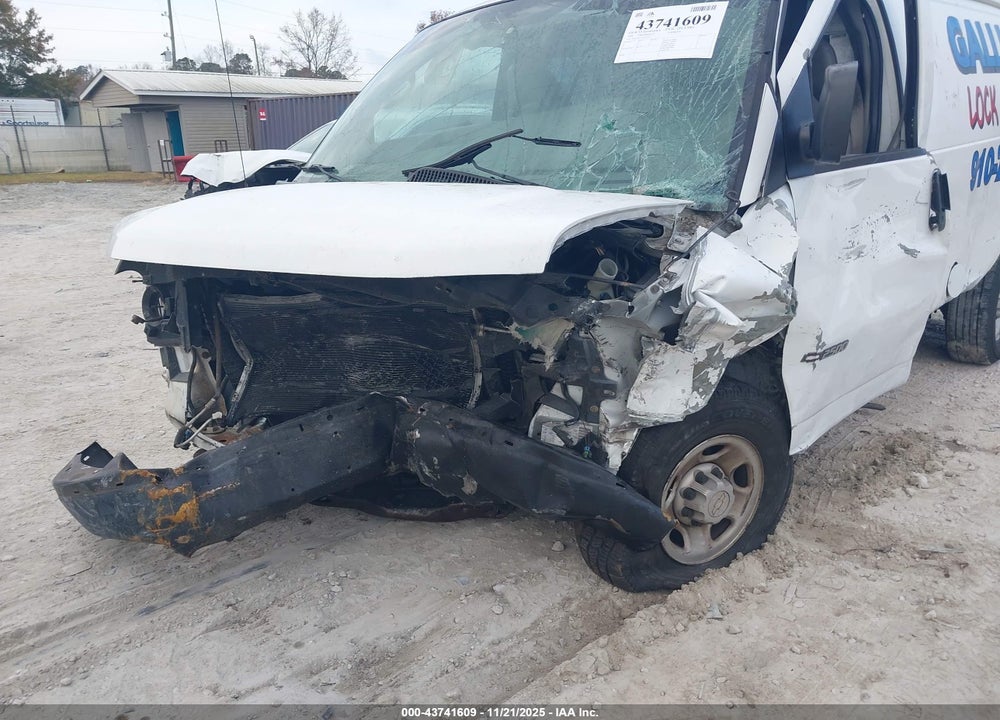 2005 CHEVROLET EXPRESS VIN: 1GCGG25U151252729