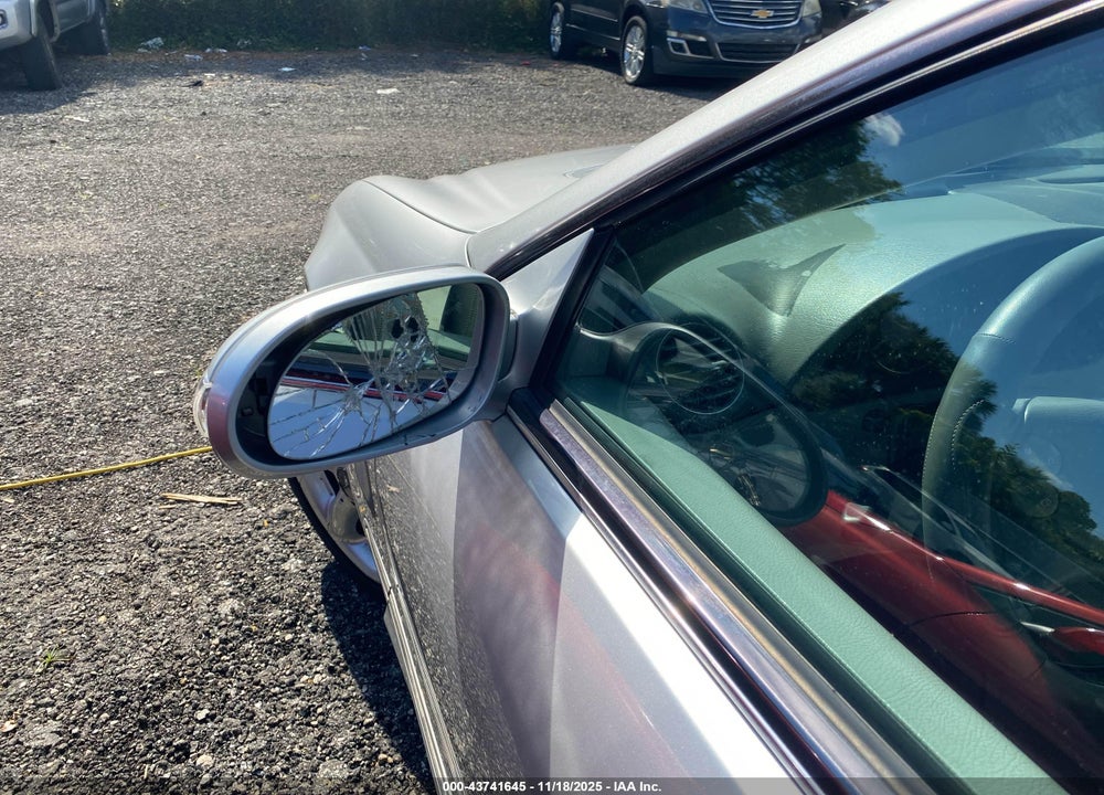 2005 MERCEDES-BENZ CLK 320 VIN: WDBTK65GX5T052787
