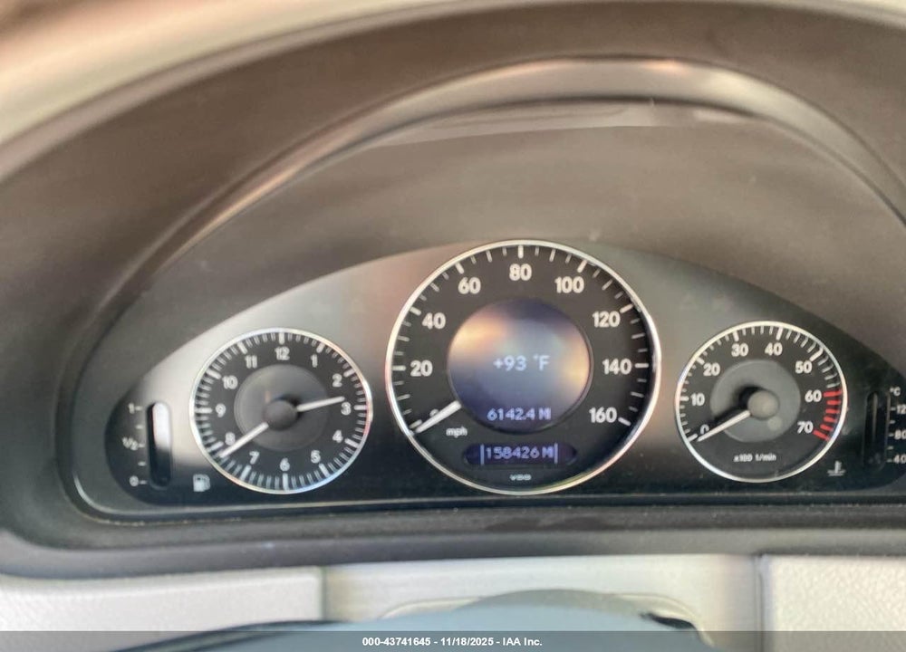 2005 MERCEDES-BENZ CLK 320 VIN: WDBTK65GX5T052787