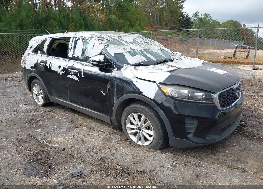 2019 KIA SORENTO 3.3L LX VIN: 5XYPG4A53KG583284