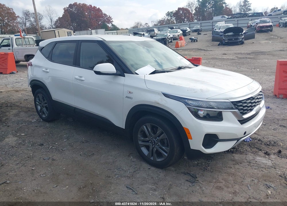 2023 KIA SELTOS LX VIN: KNDEPCAA5P7371716