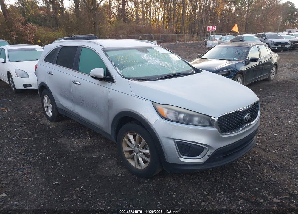 2017 KIA SORENTO 2.4L LX VIN: 5XYPG4A31HG234552