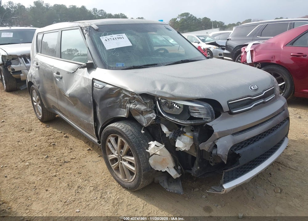2018 KIA SOUL + VIN: KNDJP3A5XJ7606975