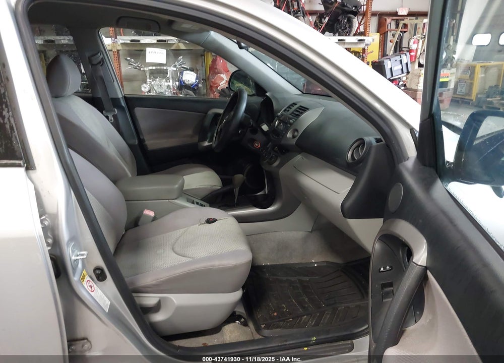 2008 TOYOTA RAV4 VIN: JTMZD33V886057432