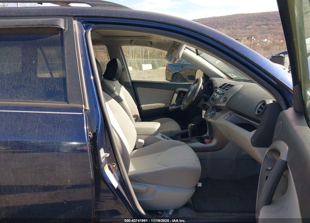 2006 TOYOTA RAV4 LIMITED VIN: JTMBD31VX65012337