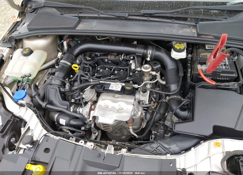 2018 FORD FOCUS SE VIN: 1FADP3FE1JL276579
