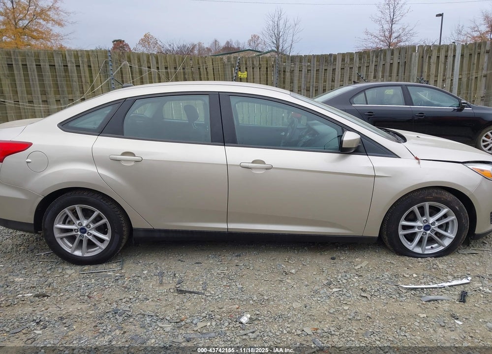 2018 FORD FOCUS SE VIN: 1FADP3FE1JL276579