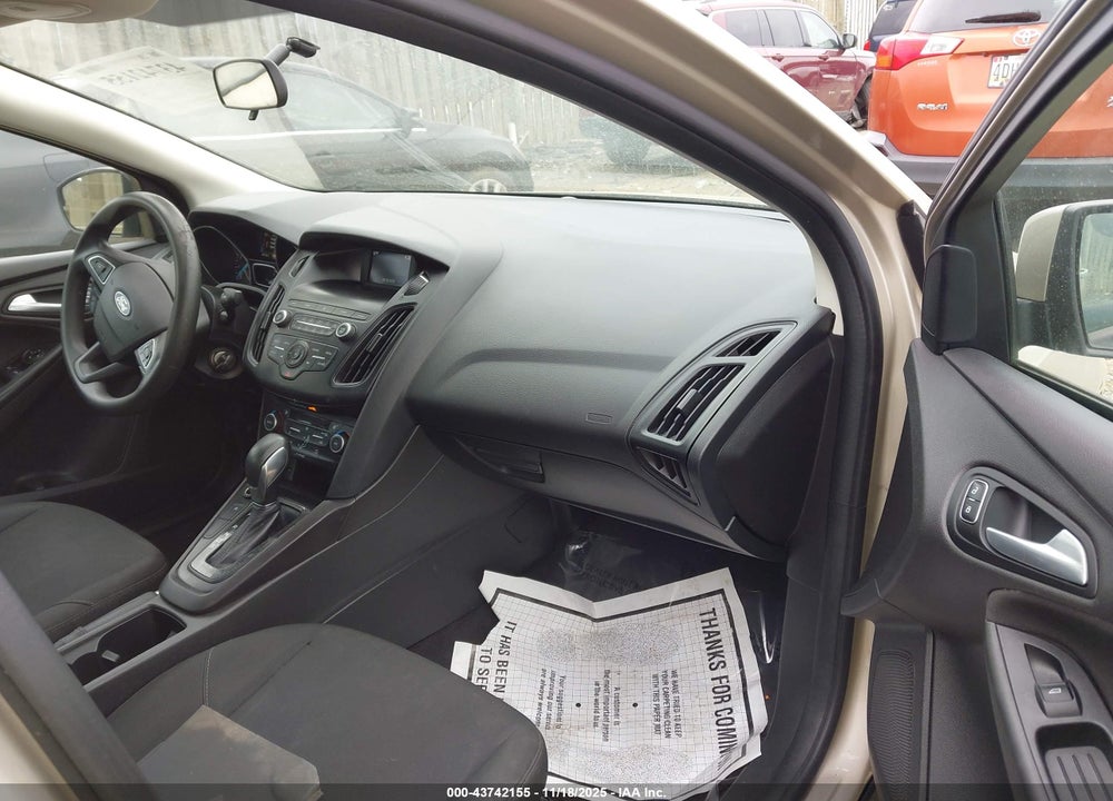 2018 FORD FOCUS SE VIN: 1FADP3FE1JL276579