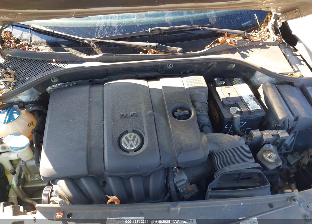2012 VOLKSWAGEN PASSAT 2.5L SE VIN: 1VWBH7A34CC024708