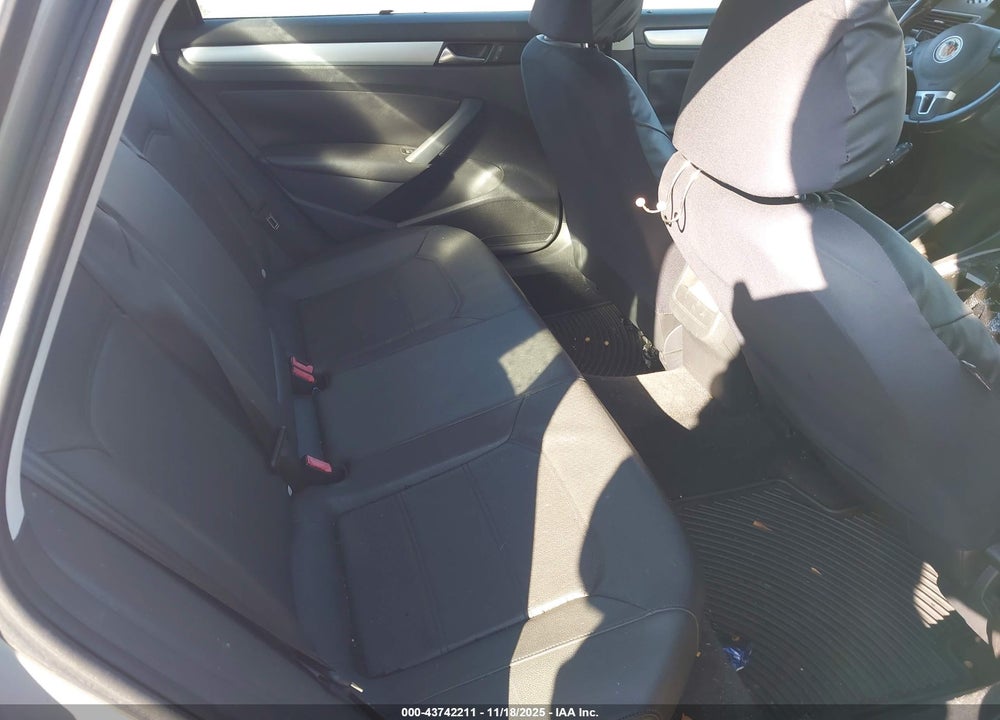 2012 VOLKSWAGEN PASSAT 2.5L SE VIN: 1VWBH7A34CC024708