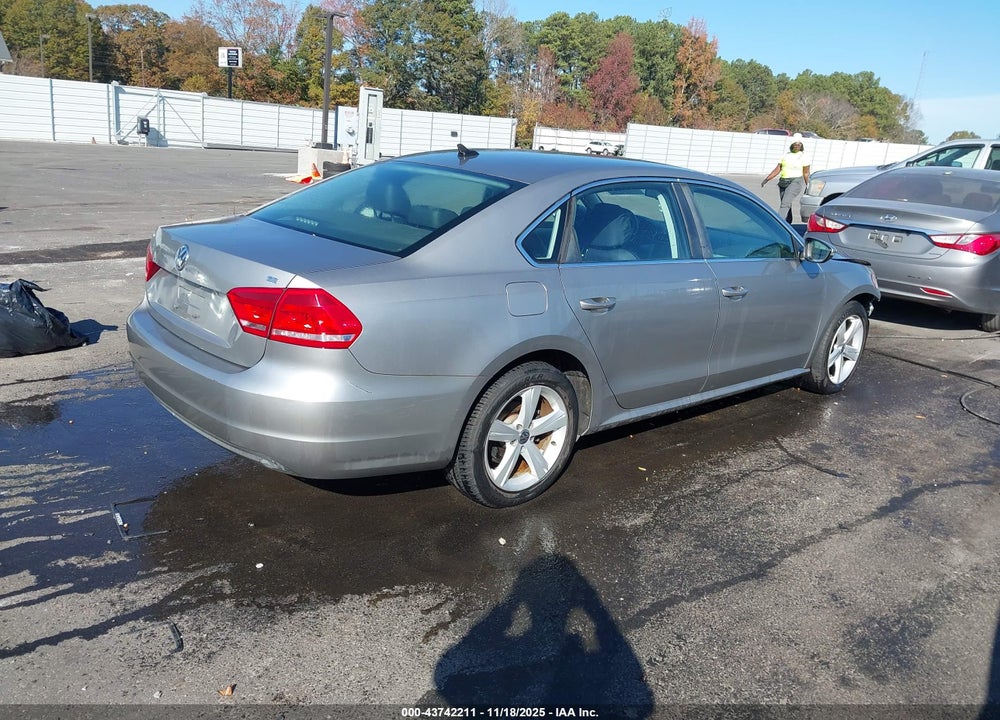 2012 VOLKSWAGEN PASSAT 2.5L SE VIN: 1VWBH7A34CC024708
