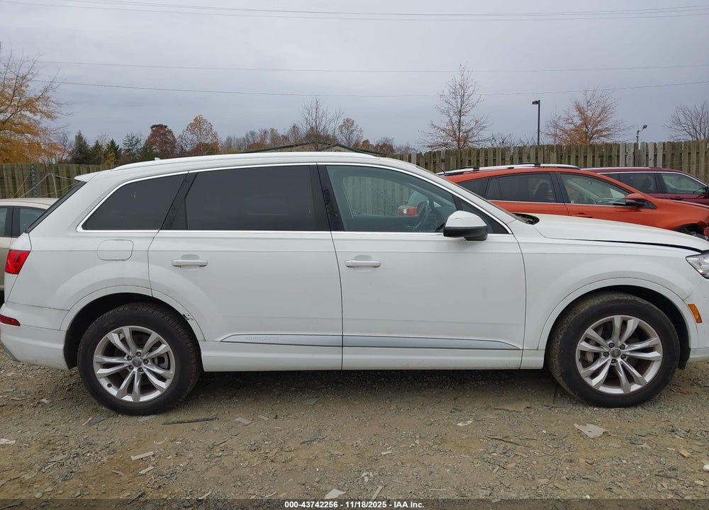 2018 AUDI Q7 3.0T PREMIUM VIN: WA1LAAF74JD002648