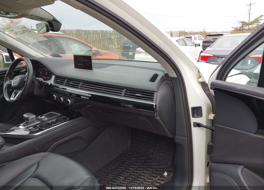 2018 AUDI Q7 3.0T PREMIUM VIN: WA1LAAF74JD002648