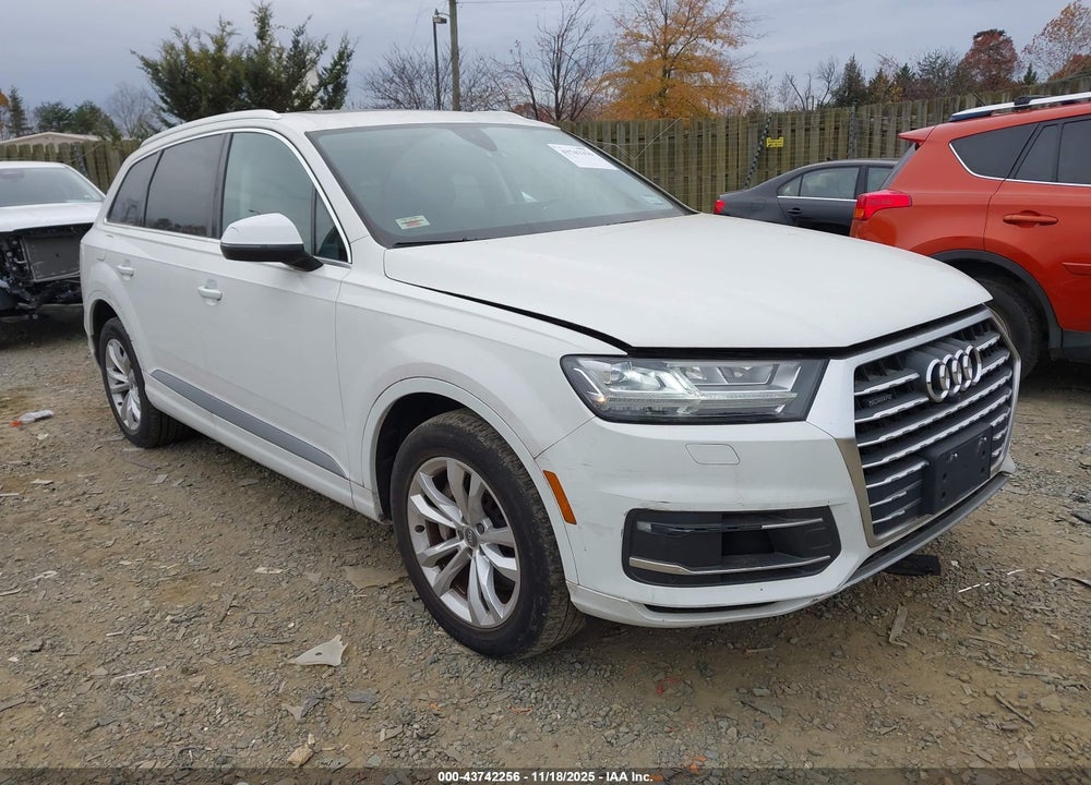 2018 AUDI Q7 3.0T PREMIUM VIN: WA1LAAF74JD002648