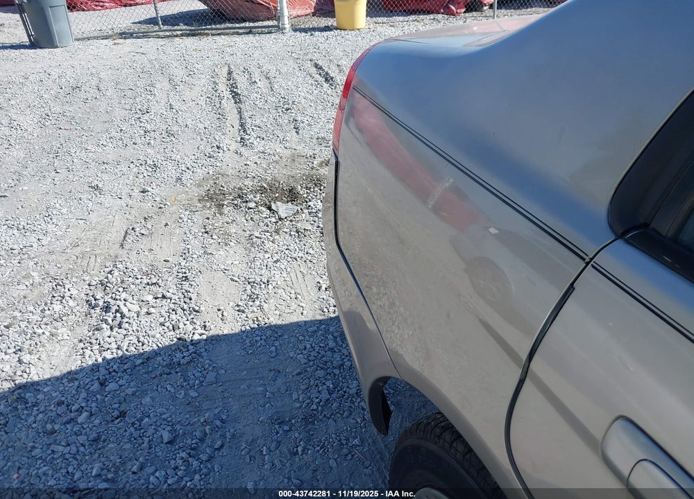 2002 HONDA CIVIC LX VIN: 1HGES165X2L047709