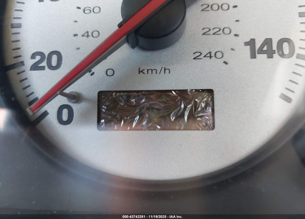 2002 HONDA CIVIC LX VIN: 1HGES165X2L047709