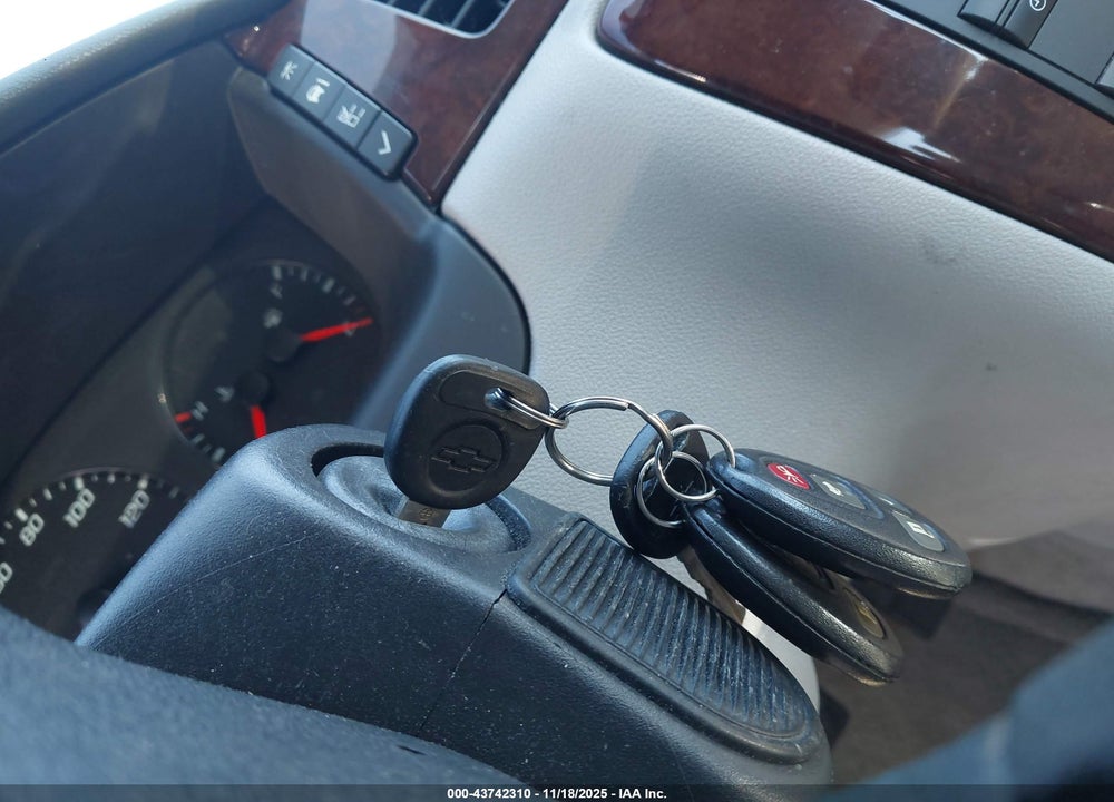2011 CHEVROLET IMPALA LS VIN: 2G1WF5EK5B1228477
