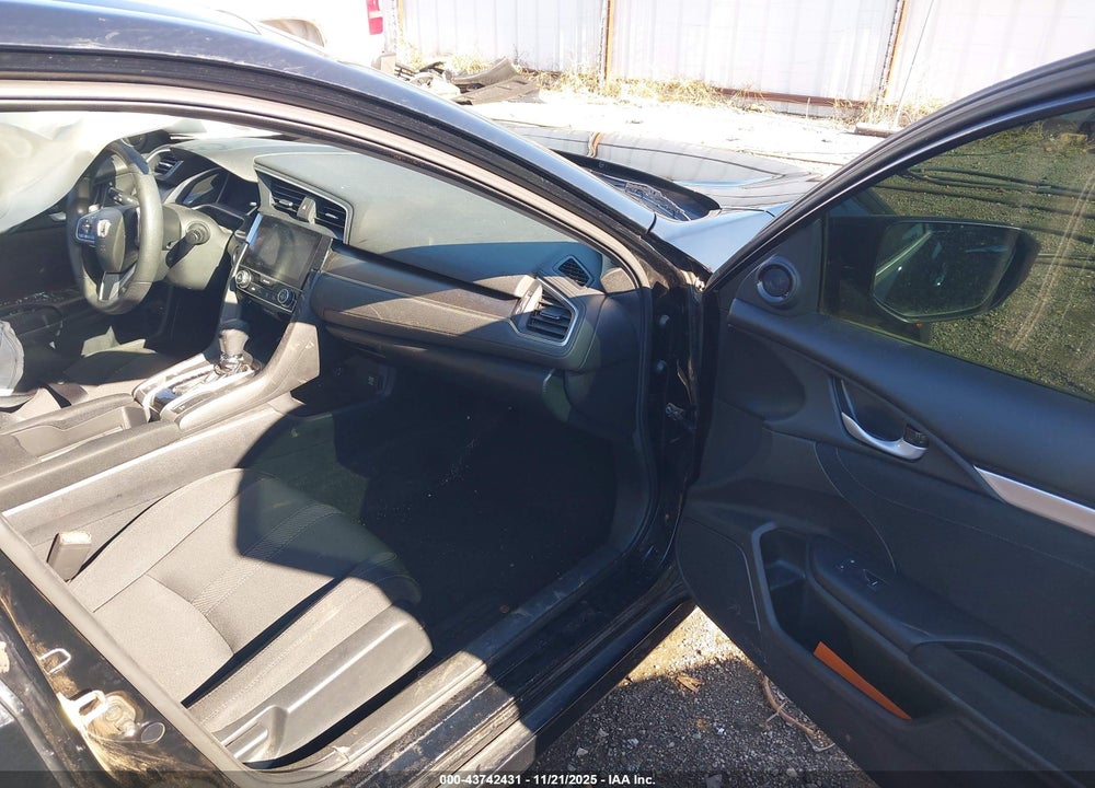 2017 HONDA CIVIC EX VIN: 19XFC2F78HE019187