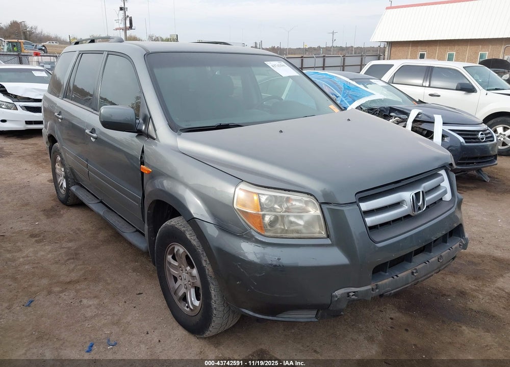 2008 HONDA PILOT VP VIN: 5FNYF28258B001807