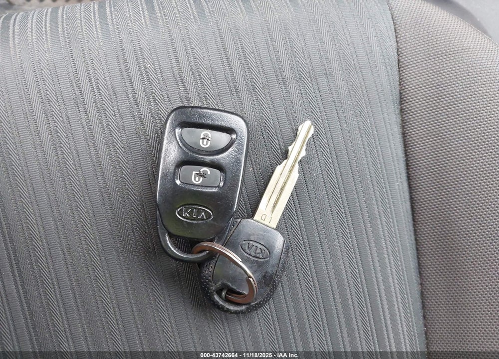 2010 KIA SPORTAGE LX VIN: KNDKG3A40A7725694
