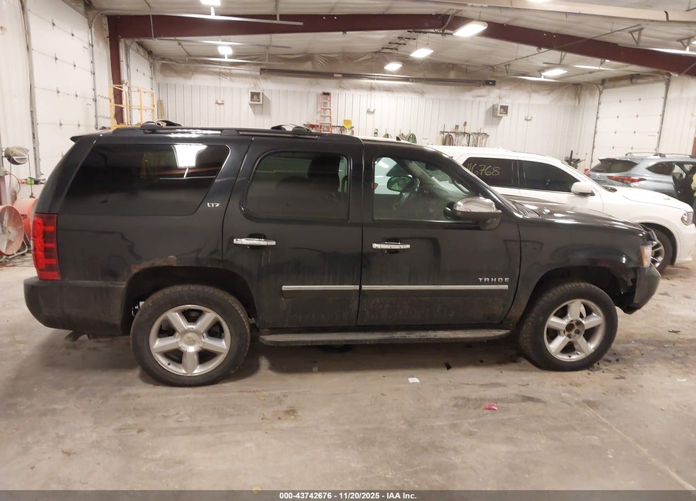 2012 CHEVROLET TAHOE LTZ VIN: 1GNSKCE04CR241886