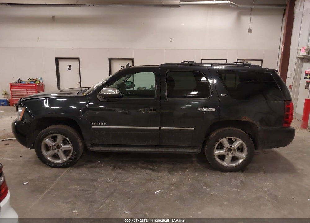 2012 CHEVROLET TAHOE LTZ VIN: 1GNSKCE04CR241886