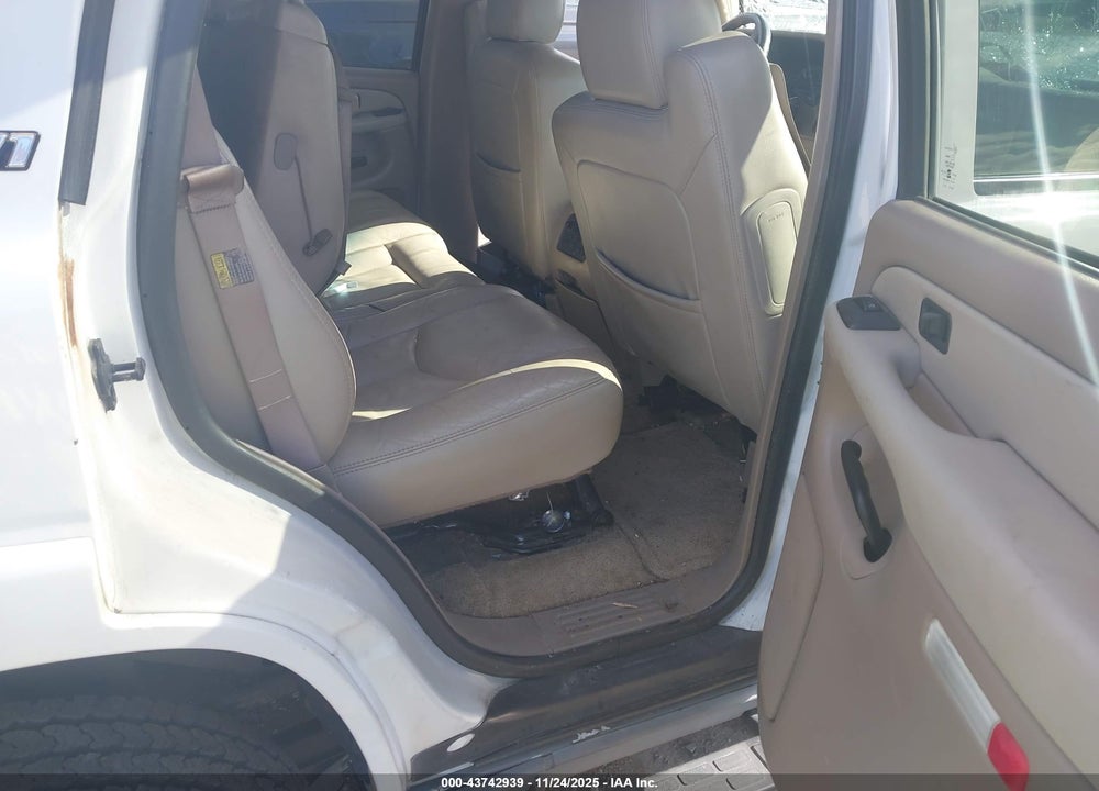 2003 CHEVROLET TAHOE Z71 VIN: 1GNEK13Z73R188037