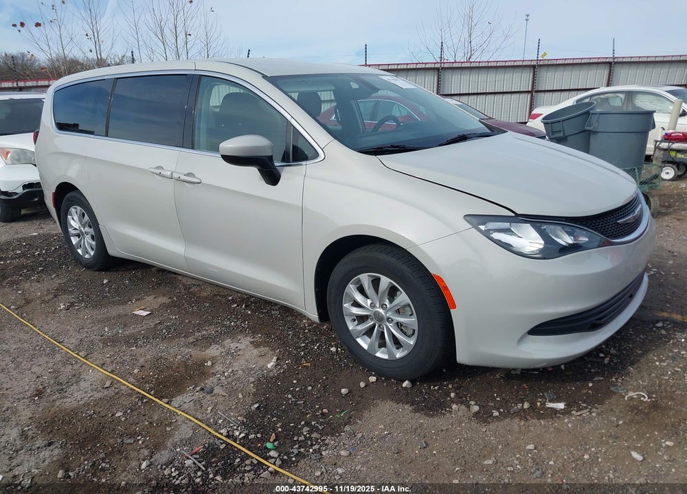 2017 CHRYSLER PACIFICA TOURING VIN: 2C4RC1DG0HR771006